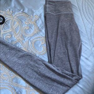 grey Lululemon leggings